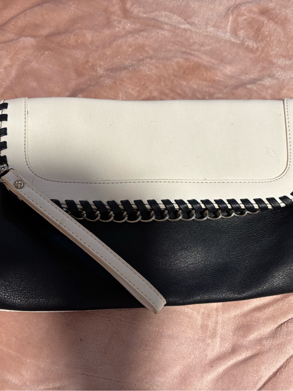 Kardashian Kollection Black and White Wristlet Clutch